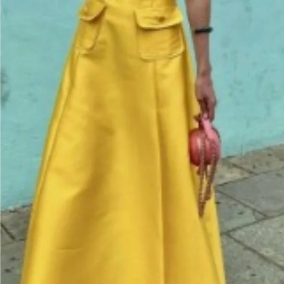 Uoozee Woman’s Yellow Shirtleeve Dress. Size XL. Machine wash.Iron with low heat - Picture 4 of 11